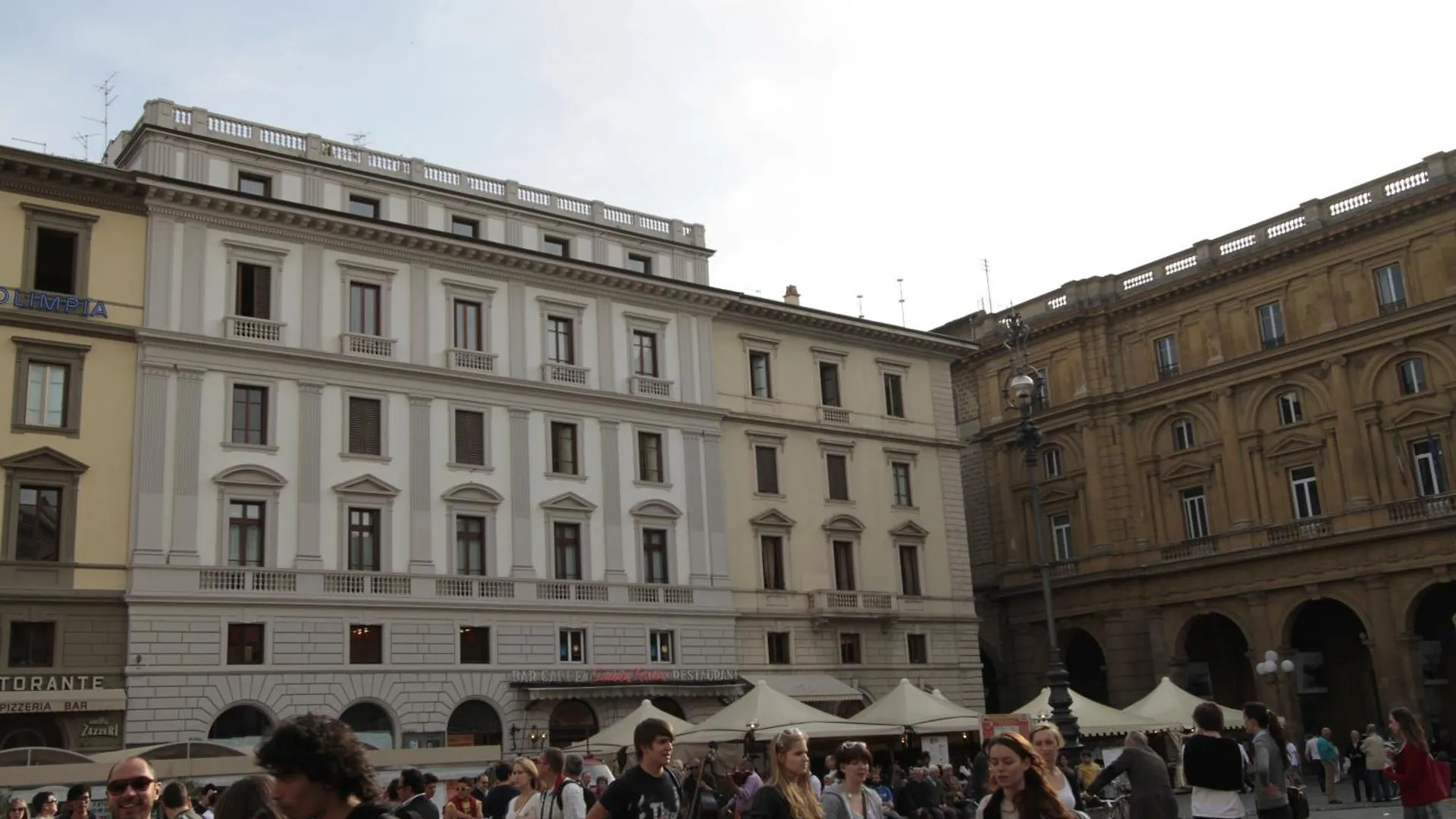 פירנצה Residence La Repubblica מלון דירות